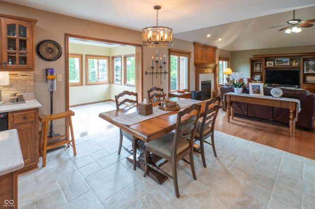 2603 Waldon Drive, Greenwood, IN 46143