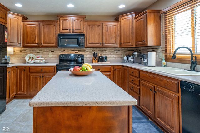 2603 Waldon Drive, Greenwood, IN 46143