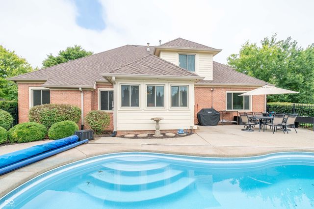 2603 Waldon Drive, Greenwood, IN 46143