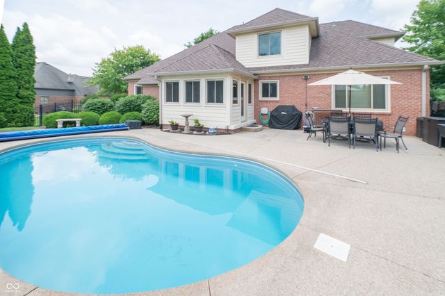 2603 Waldon Drive, Greenwood, IN 46143
