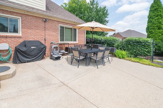 2603 Waldon Drive, Greenwood, IN 46143