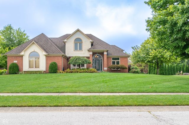 2603 Waldon Drive, Greenwood, IN 46143