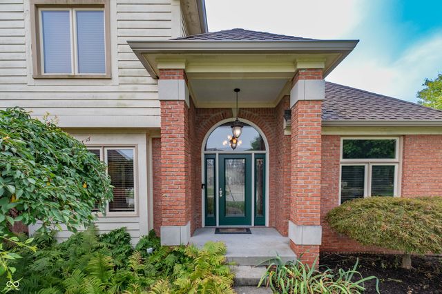2603 Waldon Drive, Greenwood, IN 46143