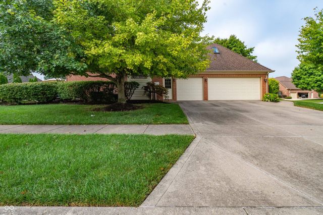 2603 Waldon Drive, Greenwood, IN 46143