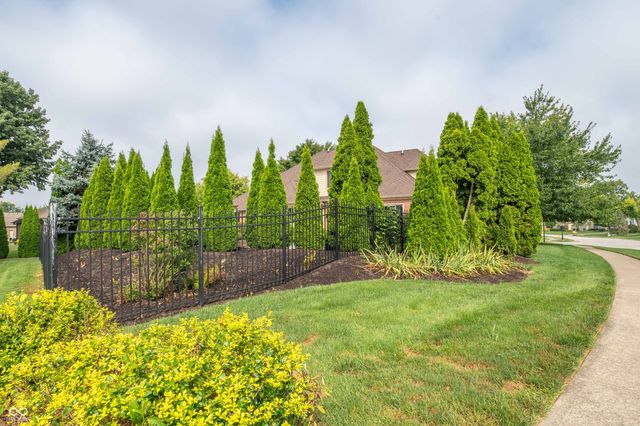 2603 Waldon Drive, Greenwood, IN 46143
