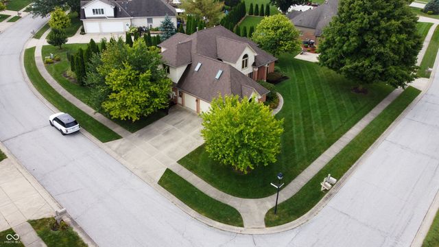 2603 Waldon Drive, Greenwood, IN 46143