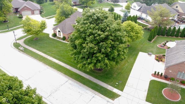 2603 Waldon Drive, Greenwood, IN 46143