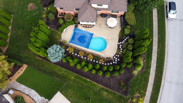 2603 Waldon Drive, Greenwood, IN 46143
