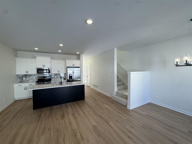 1987 S Shorewood Lane, Holland, MI 49423