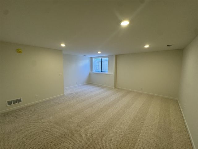 1987 S Shorewood Lane, Holland, MI 49423