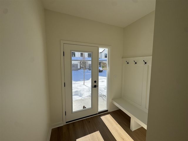 1987 S Shorewood Lane, Holland, MI 49423