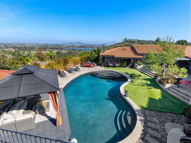 6315 Ridge Manor, San Diego, CA 92120
