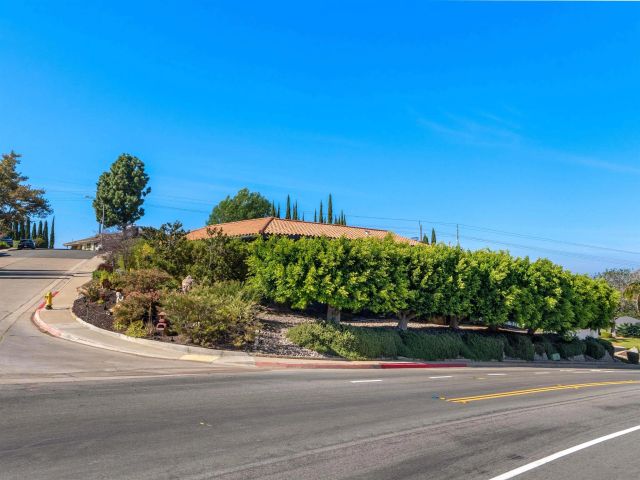 6315 Ridge Manor, San Diego, CA 92120