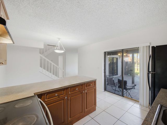 6345 RED PINE Lane A, Greenacres, FL 33415