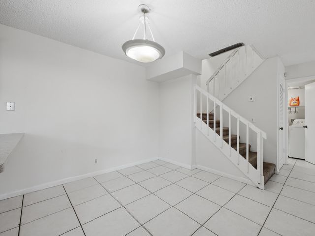 6345 RED PINE Lane A, Greenacres, FL 33415
