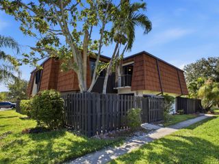 6345 RED PINE Lane A, Greenacres, FL 33415