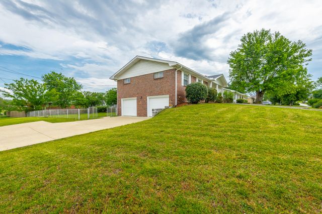 2520 Sharron Drive, Chattanooga, TN 37421