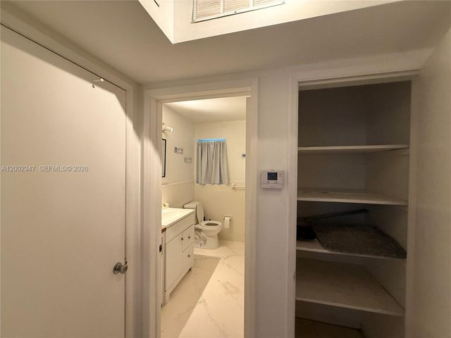 1104 N 17th Ct 107, Hollywood, FL 33020