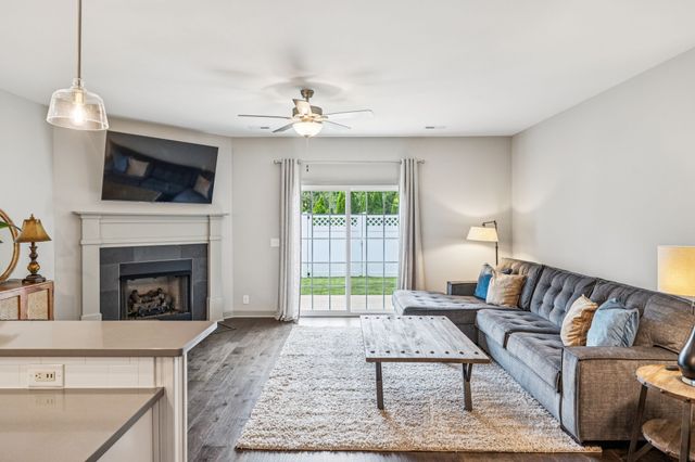 2342 N Tennessee Blvd Apt 1203, Murfreesboro, TN 37130