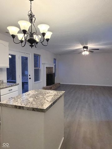 7260 Bradford Woods Way, Indianapolis, IN 46268