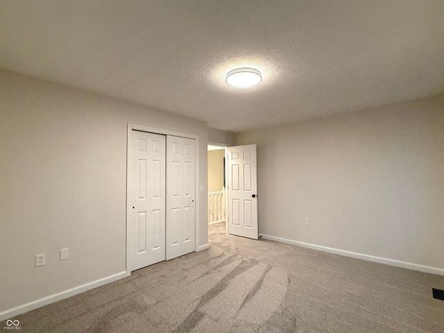 7260 Bradford Woods Way, Indianapolis, IN 46268