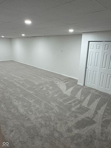 7260 Bradford Woods Way, Indianapolis, IN 46268