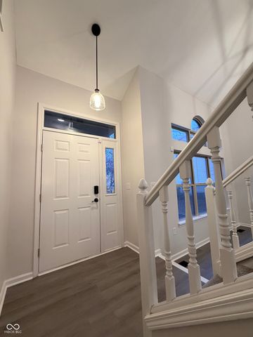 7260 Bradford Woods Way, Indianapolis, IN 46268