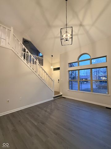 7260 Bradford Woods Way, Indianapolis, IN 46268