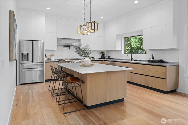 1219 158th Place SW, Lynnwood, WA 98087