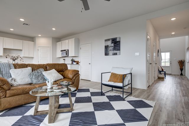 2546 Dry Moss Way, San Antonio, TX 78224