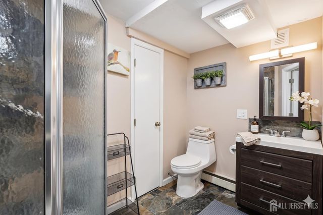 66 Brandywine Road, Fords, NJ 08863