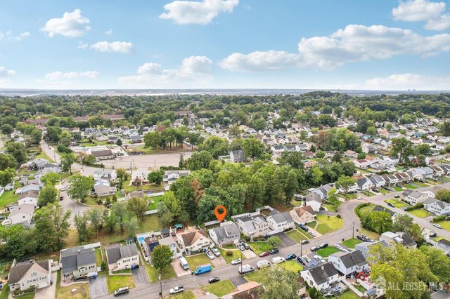 66 Brandywine Road, Fords, NJ 08863