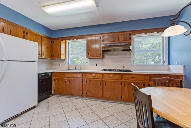 19 Yardley Rd, Mendham Twp., NJ 07945