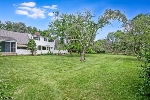 19 Yardley Rd, Mendham Twp., NJ 07945