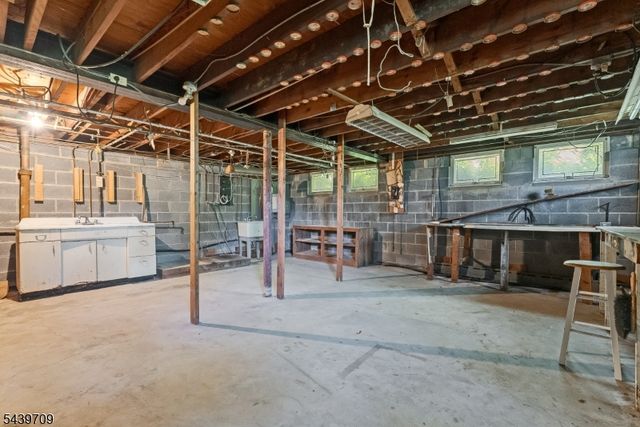 19 Yardley Rd, Mendham Twp., NJ 07945