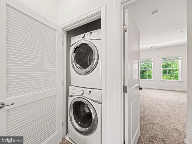 207 STREAMVIEW DR, Fredericksburg, VA 22405