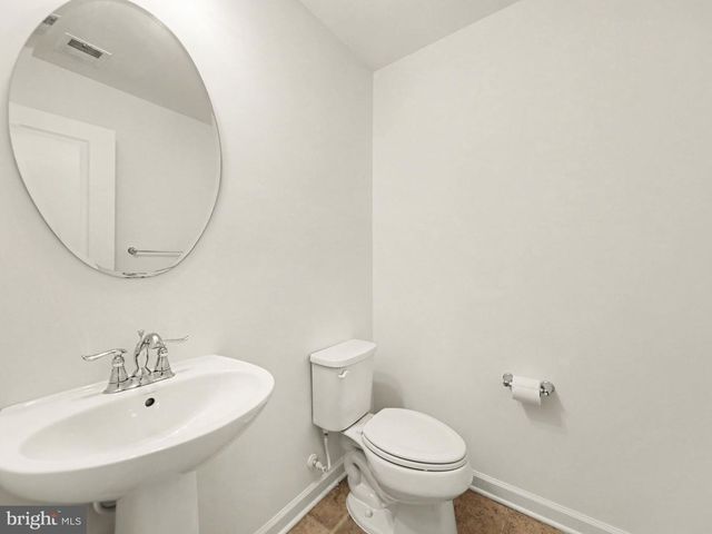 207 STREAMVIEW DR, Fredericksburg, VA 22405
