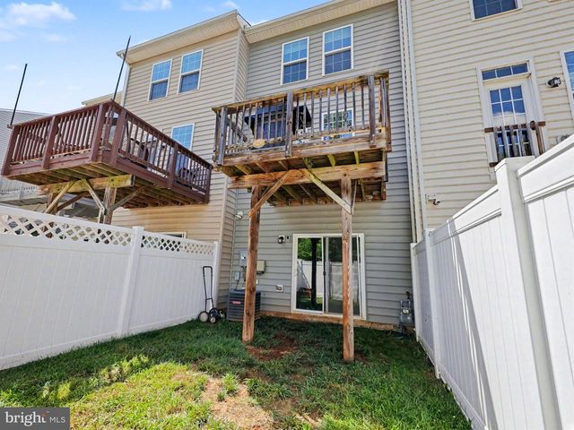 207 STREAMVIEW DR, Fredericksburg, VA 22405