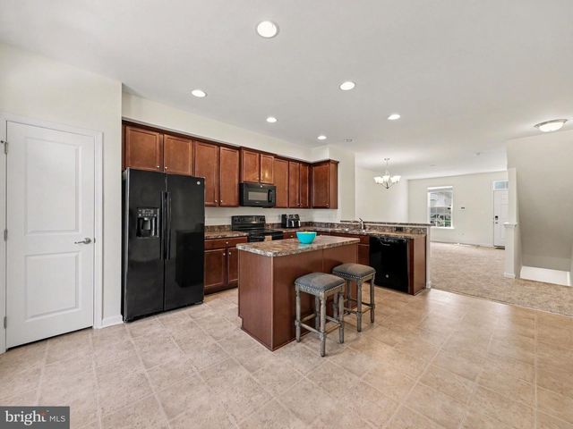 207 STREAMVIEW DR, Fredericksburg, VA 22405