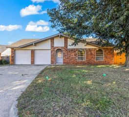 3017 Glenwood Drive, Chickasha, OK 73018