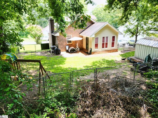 406 S 2nd Street, Easley, SC 29640