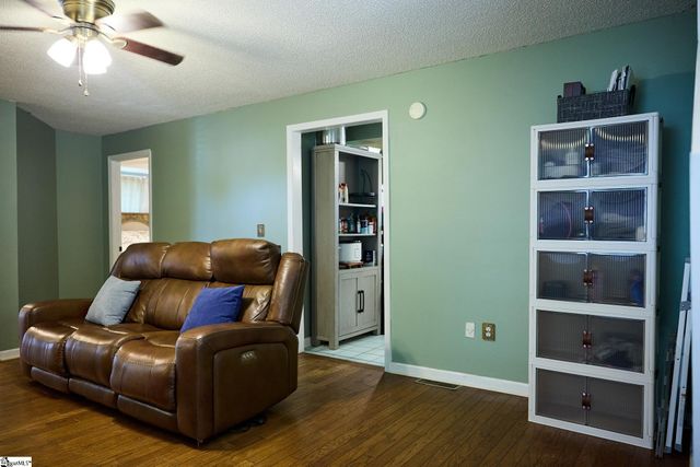 406 S 2nd Street, Easley, SC 29640