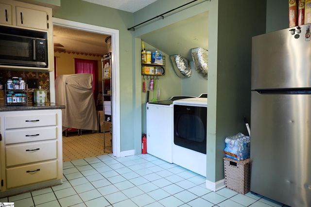 406 S 2nd Street, Easley, SC 29640