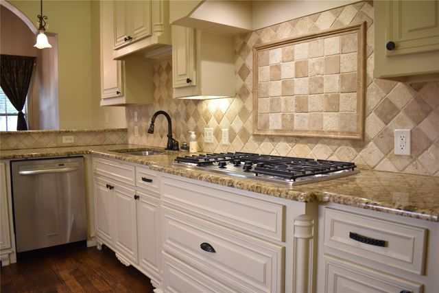 1625 Fountain Pass Drive, Colleyville, TX 76034