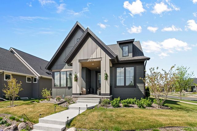 11490 Sunflower Lane N, Lake Elmo, MN 55042
