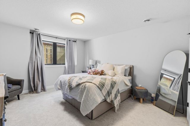 11490 Sunflower Lane N, Lake Elmo, MN 55042