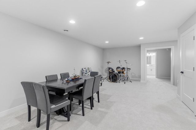 11490 Sunflower Lane N, Lake Elmo, MN 55042