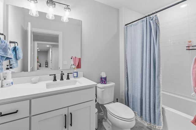 11490 Sunflower Lane N, Lake Elmo, MN 55042
