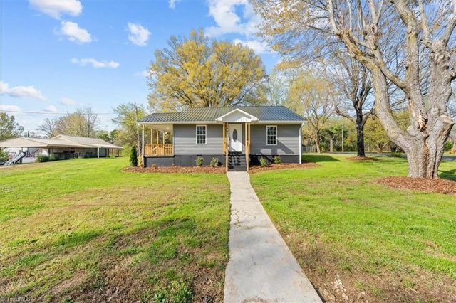 105 Mendota Avenue, Lexington, NC 27292