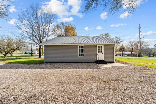 105 Mendota Avenue, Lexington, NC 27292